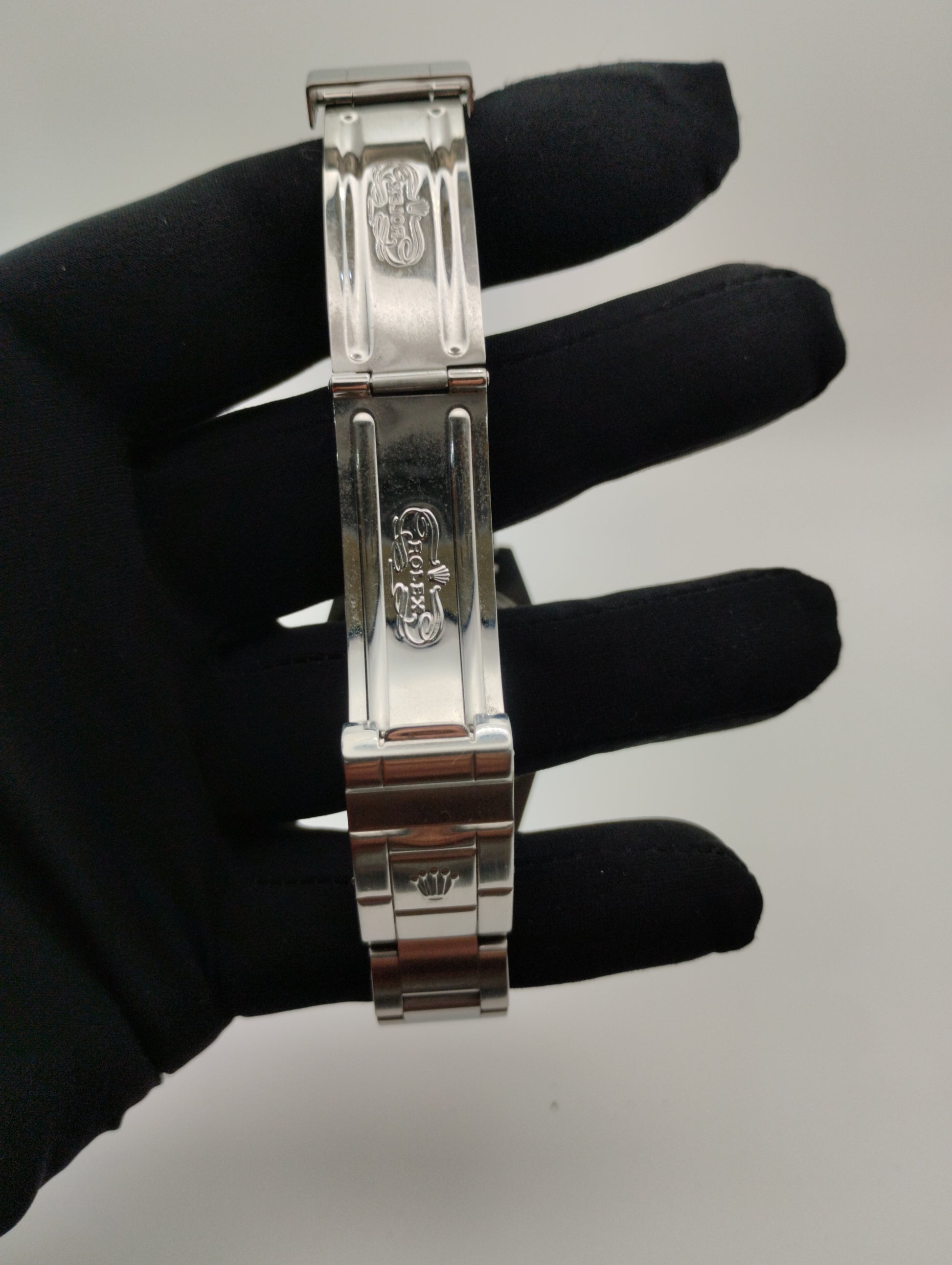 Rolex Explorer II Ref. 16570 Quadrante Polare — Anno 2008 (Serie Z) Full Set