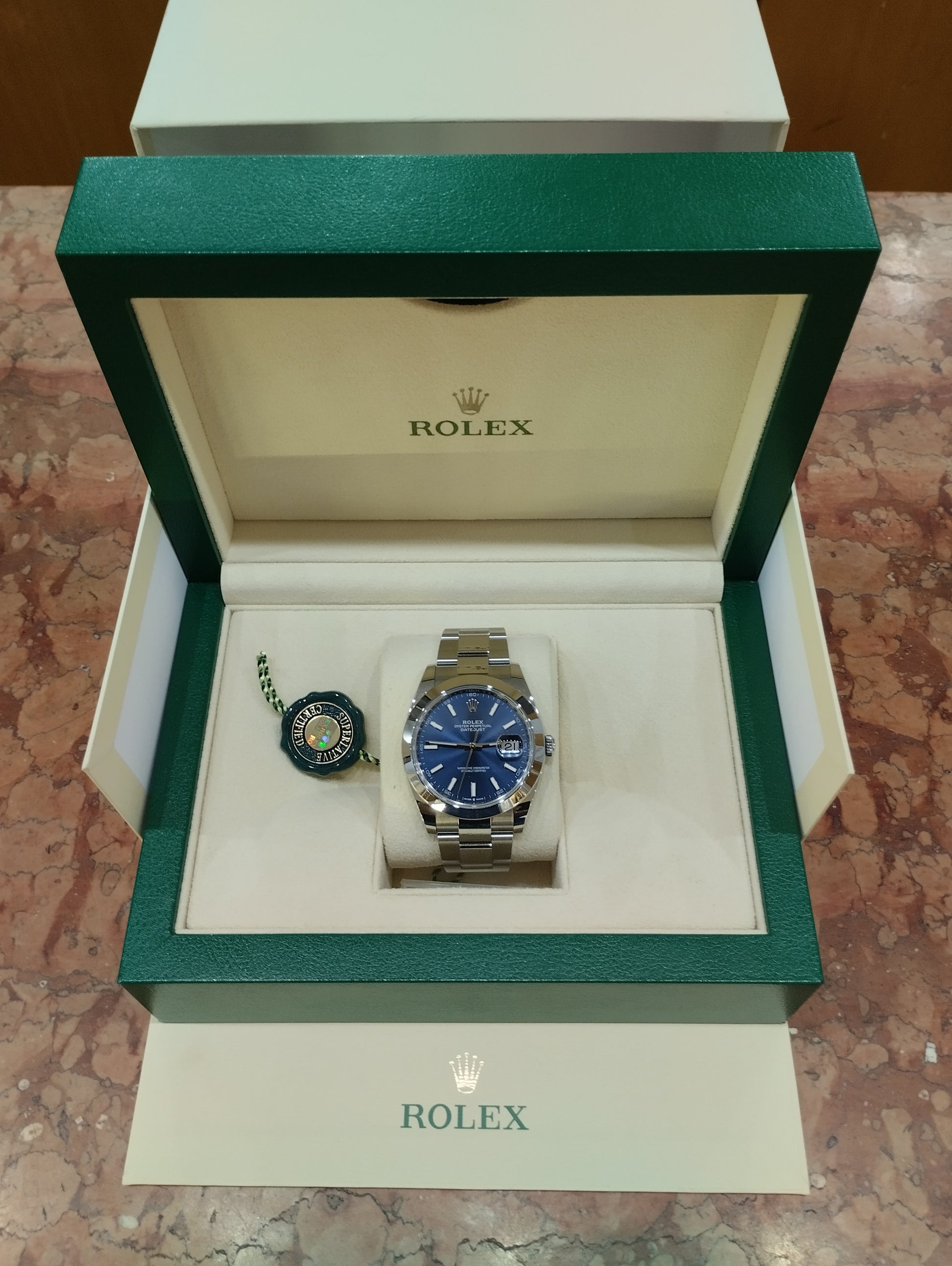 Rolex Oyster Perpetual 41 Quadrante Blu Soleil — Ref. 126300