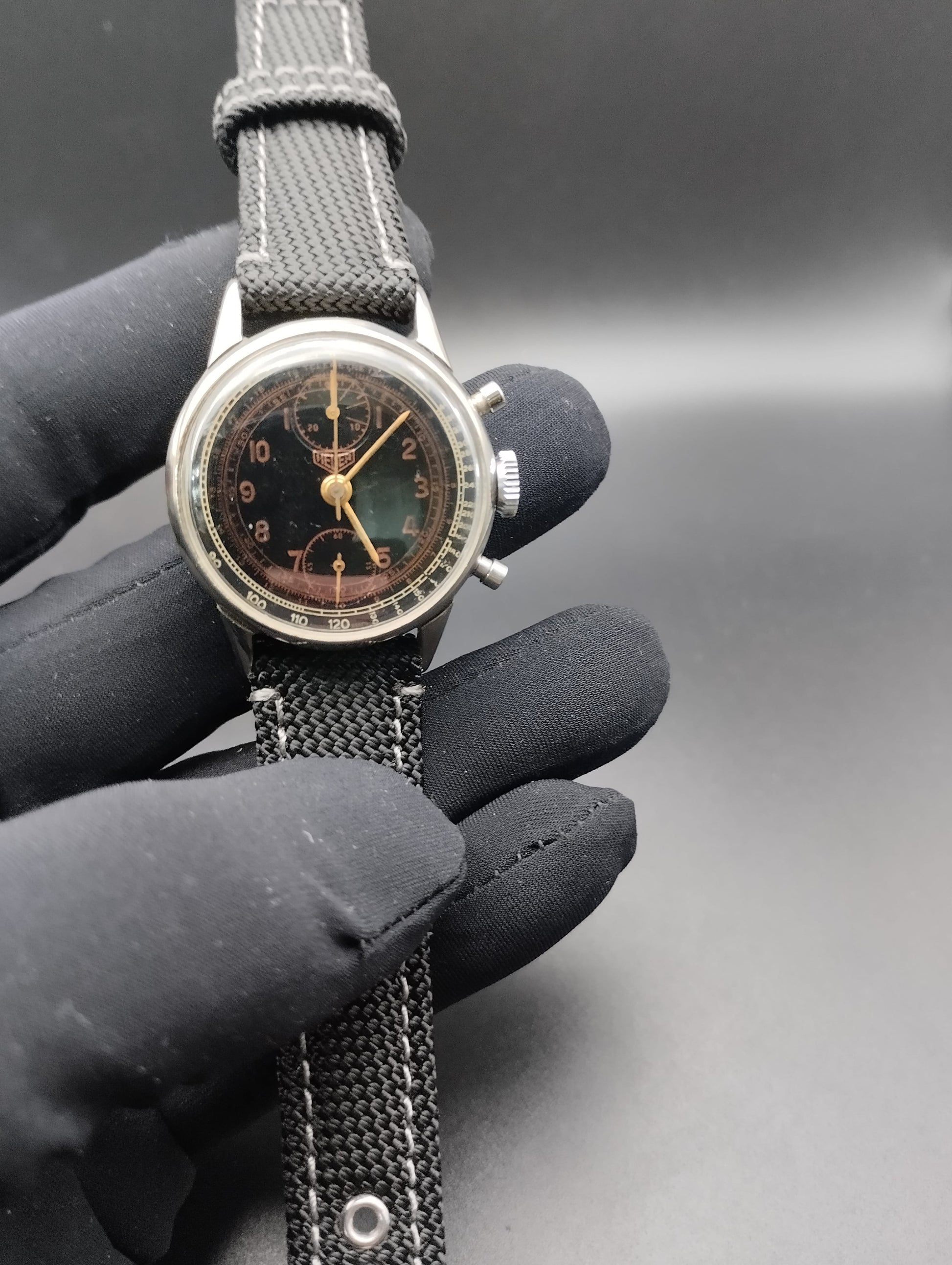 Heuer Up & Down Ref. 433 Vintage Anni '40 — Quadrante Nero Numeri Rossi