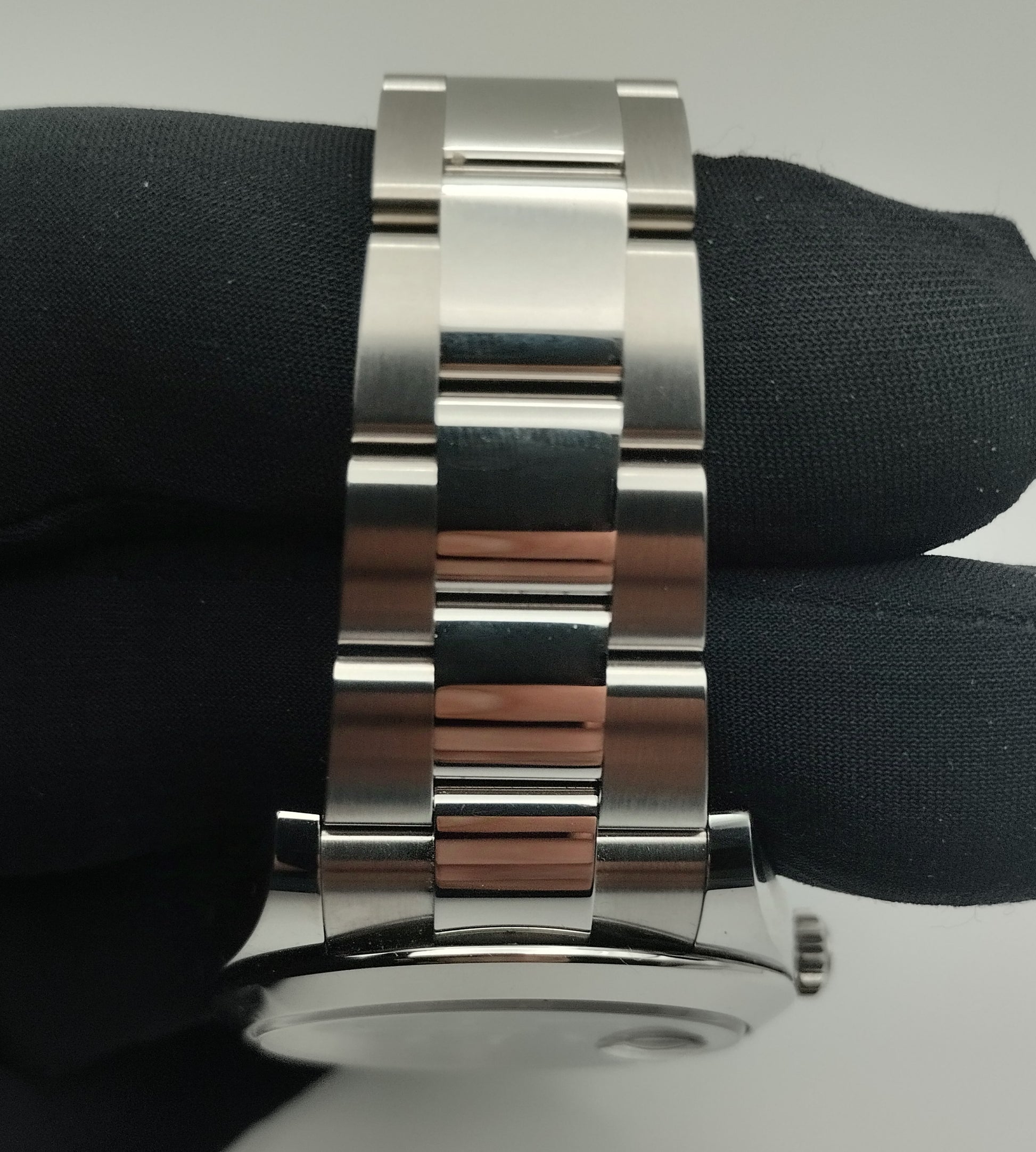 Rolex Oyster Perpetual 41 Quadrante Blu Soleil — Ref. 126300
