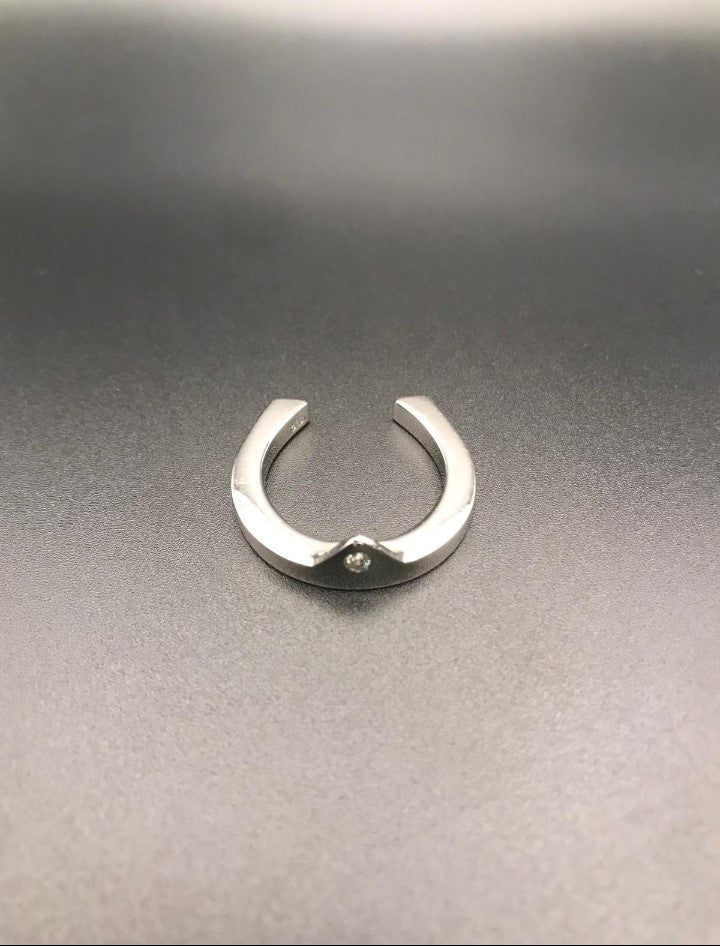 Anello Ferro di Cavallo Nero — Horse Fever