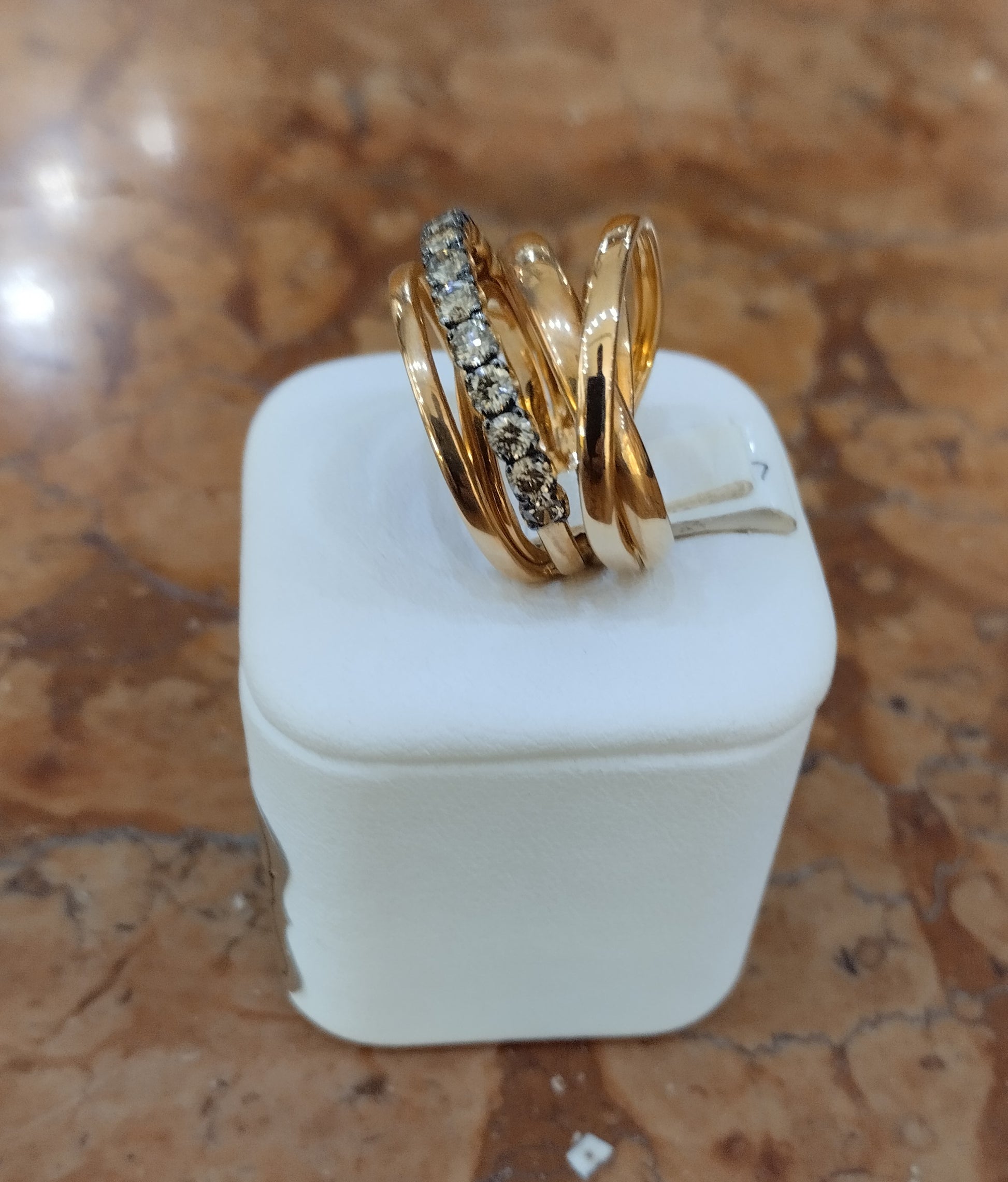 Anello Fascia in Oro Rosa con Diamanti Brown 1,11 ct — Creazione Gusci