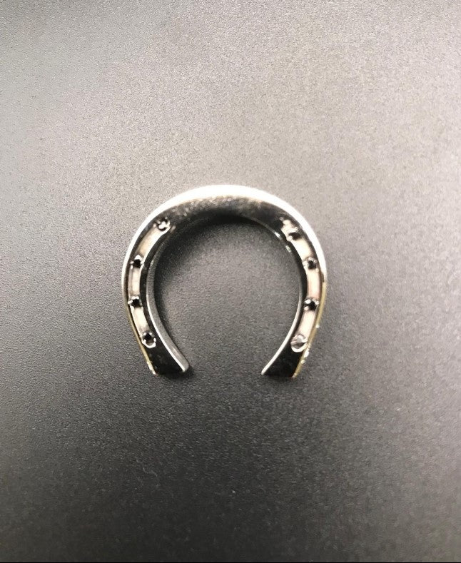 Anello Ferro di Cavallo Nero — Horse Fever