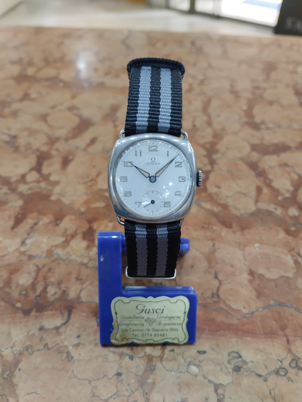 Omega Art-Déco Vintage 1923 — Cassa in Argento 925 a Cuscino
