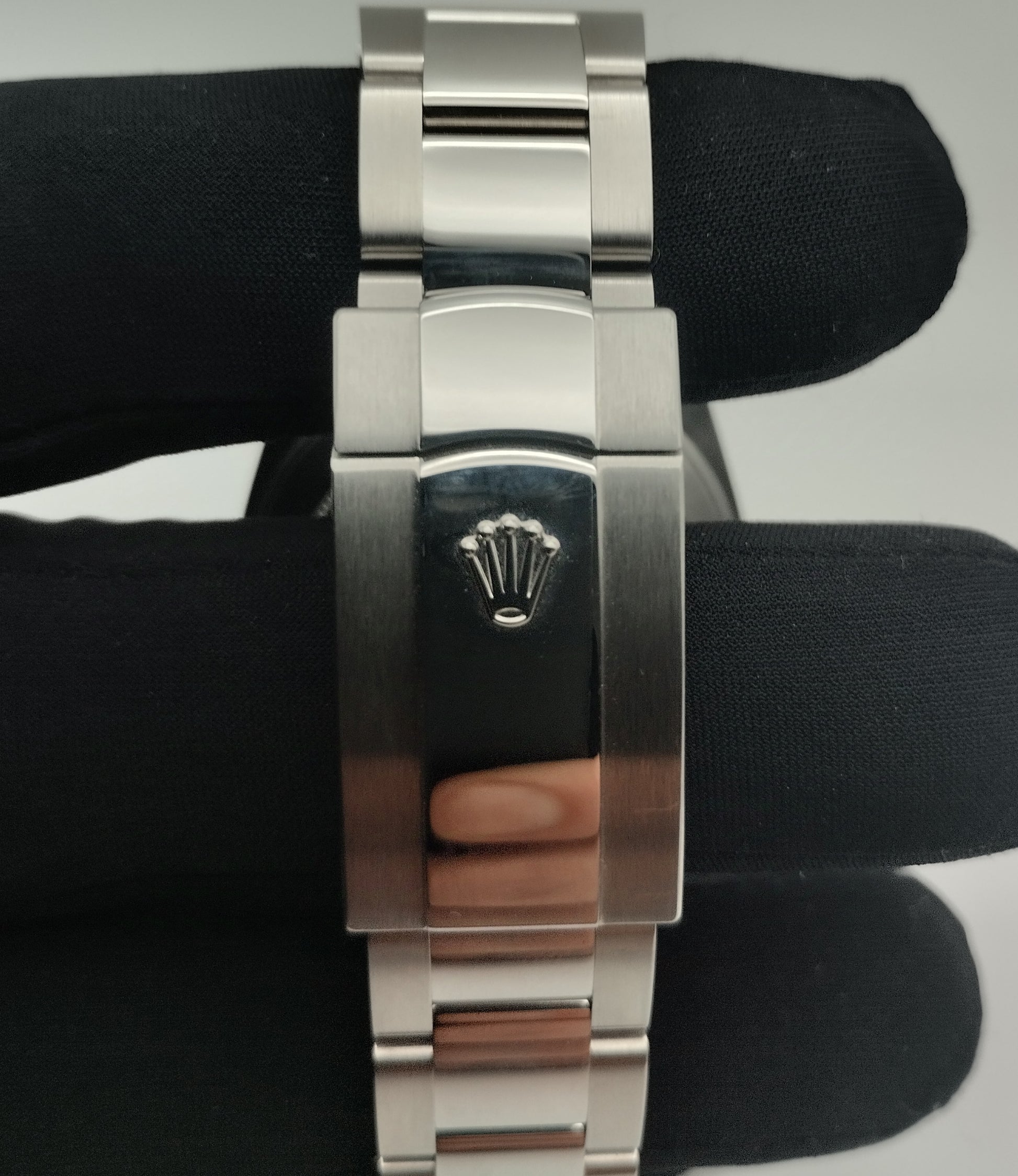 Rolex Oyster Perpetual 41 Quadrante Blu Soleil — Ref. 126300