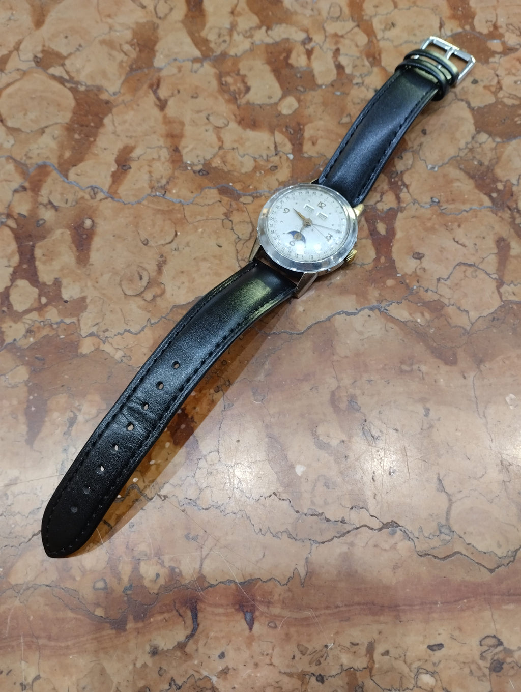 Nivada Autocal Moonphase Vintage 1953 — Fasi Lunari e Triplo Calendario