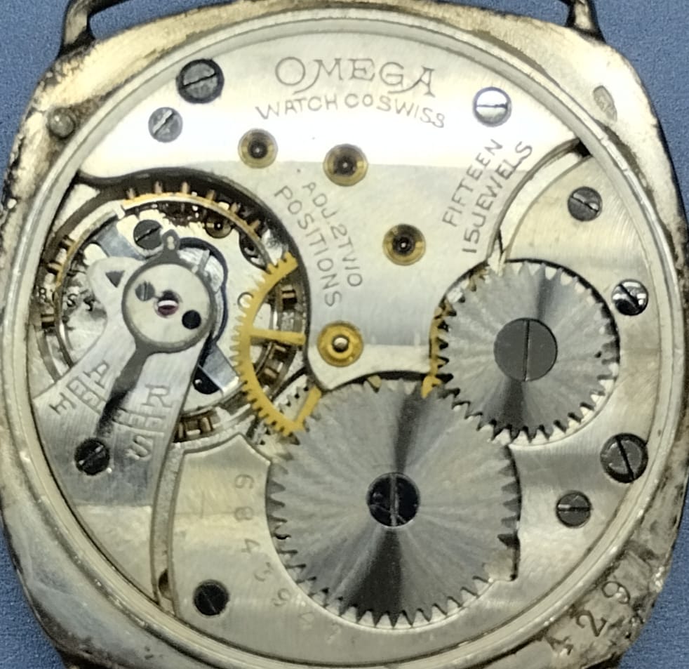 Omega Art-Déco Vintage 1923 — Cassa in Argento 925 a Cuscino