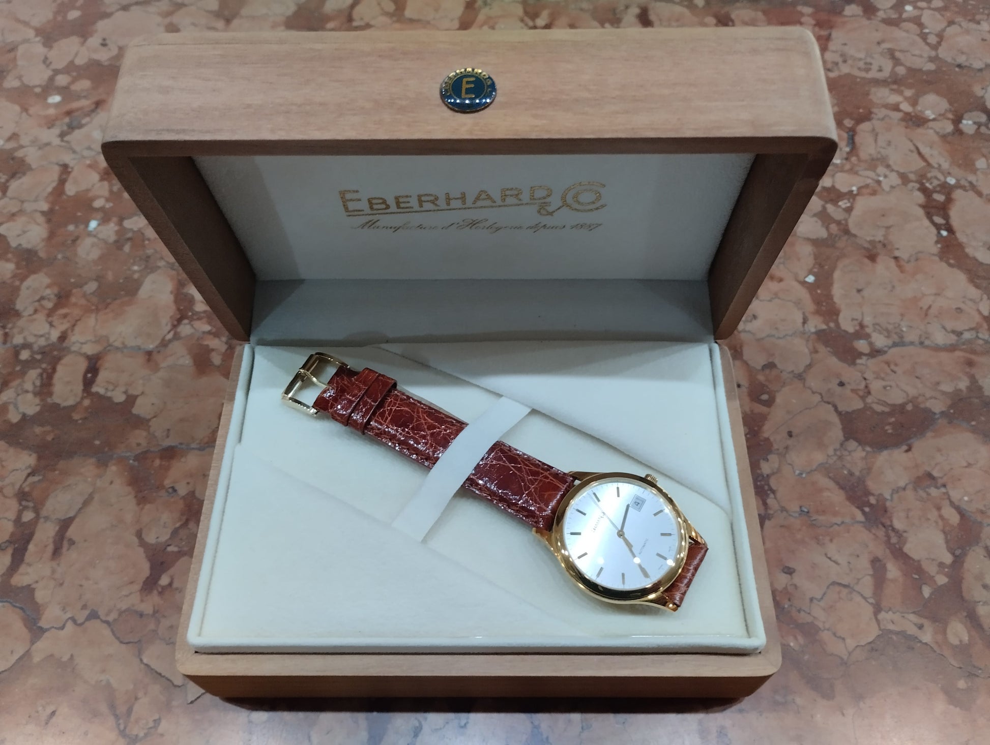 Eberhard Chieftain Automatic Gold — Oro 18K