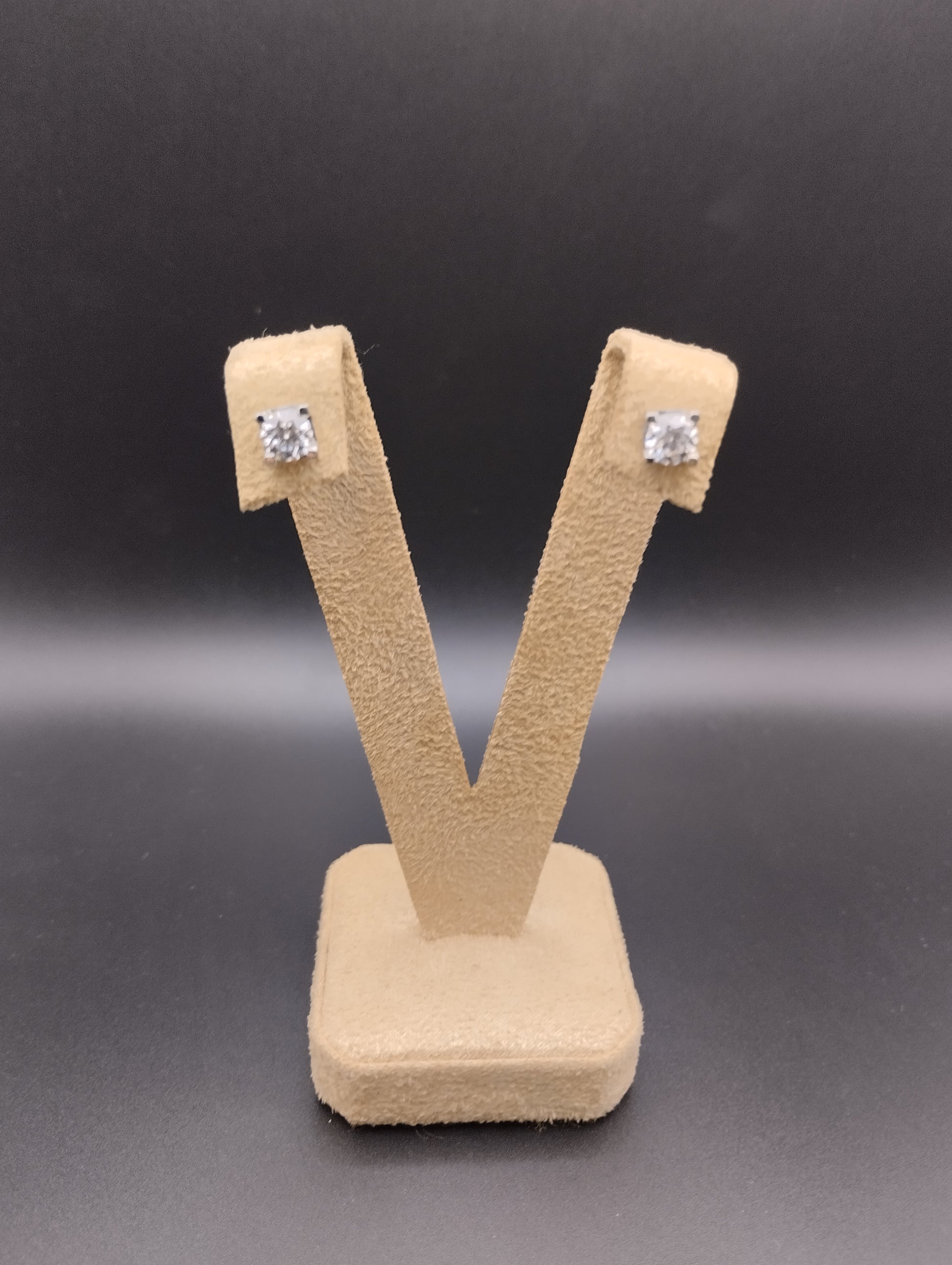 Orecchini Punto Luce ct.1,20 Oro Bianco e Diamanti Lab Grown