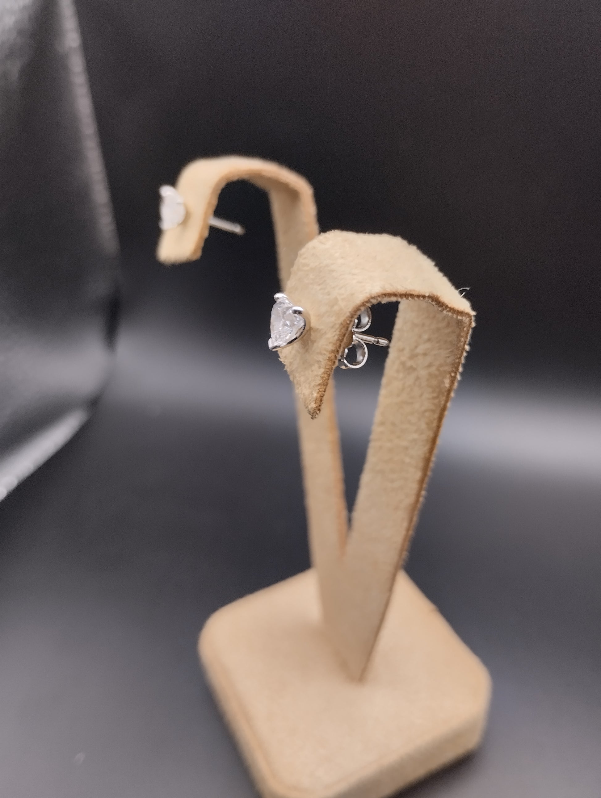 Orecchini Cuore Oro Bianco e Diamanti Lab Grown