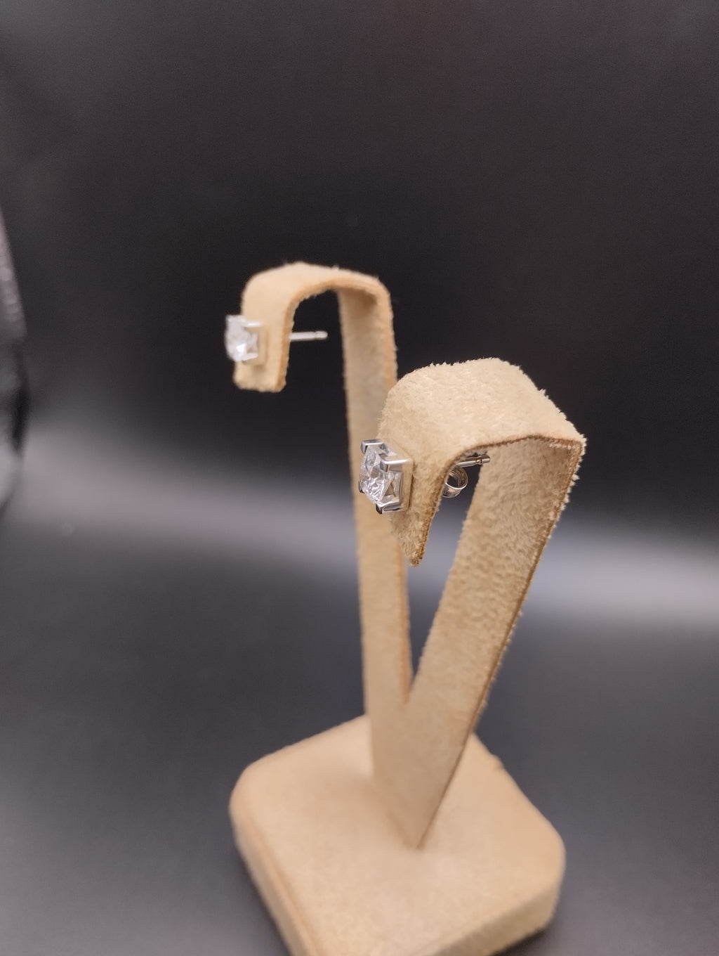 Orecchini Punto Luce ct.1,20 Oro Bianco e Diamanti Lab Grown