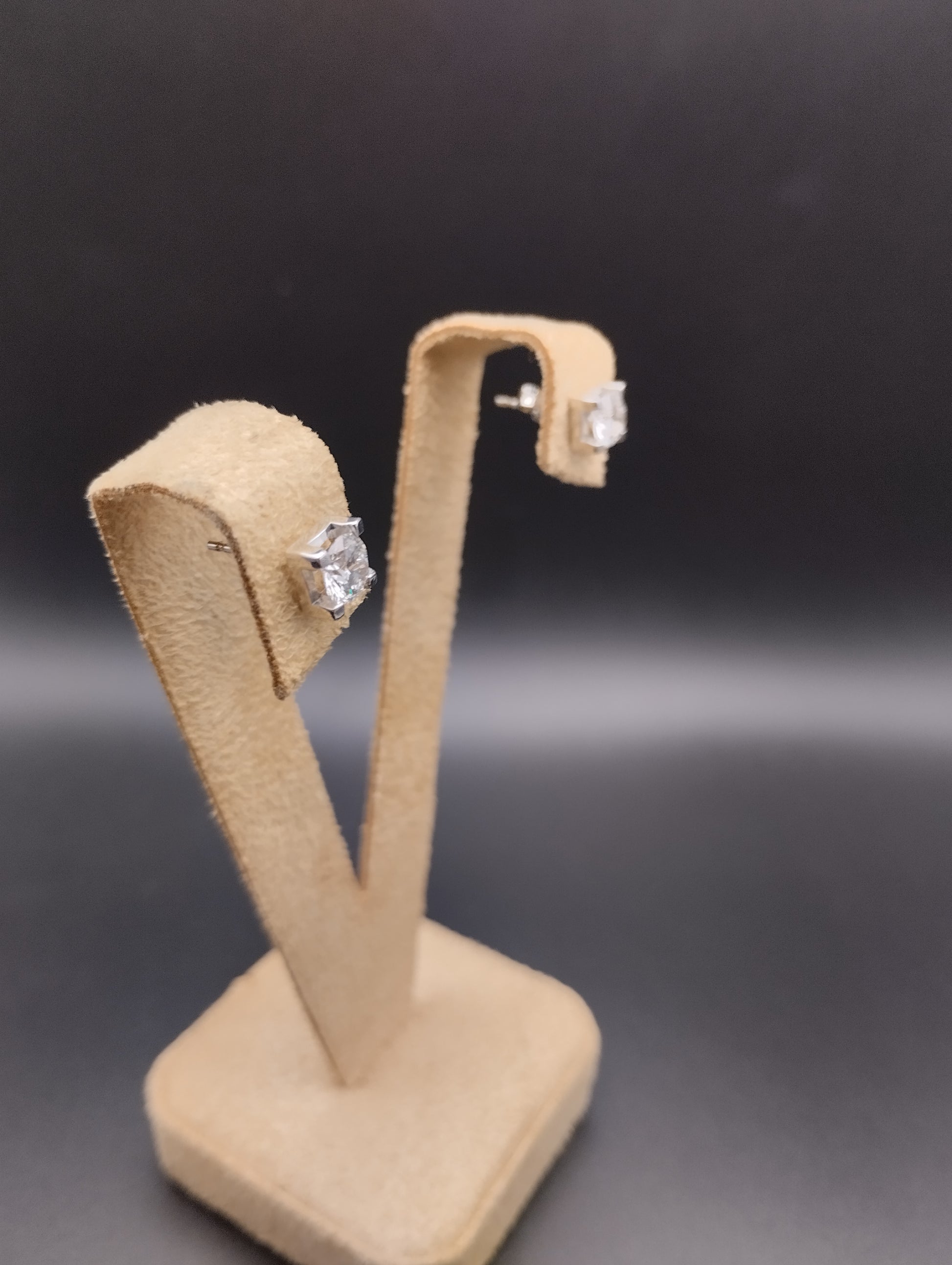 Orecchini Punto Luce ct.1,20 Oro Bianco e Diamanti Lab Grown