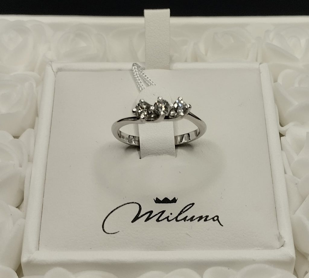 Anello Trilogy Piccolo Miluna in Oro Bianco e Diamanti
