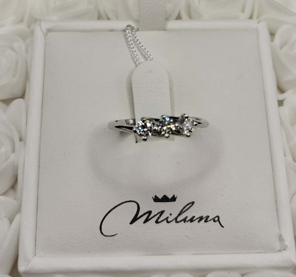 Anello Trilogy Piccolo Miluna in Oro Bianco e Diamanti